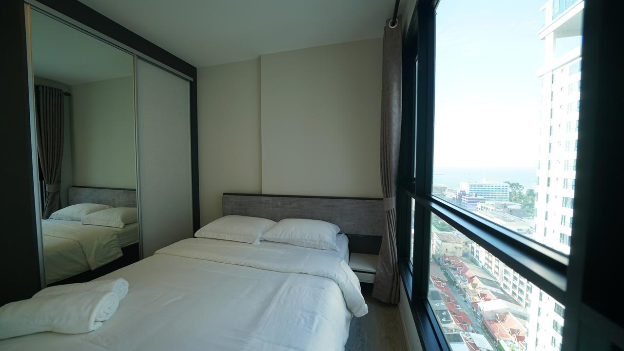 The Base Pattaya Apartment Exterior photo